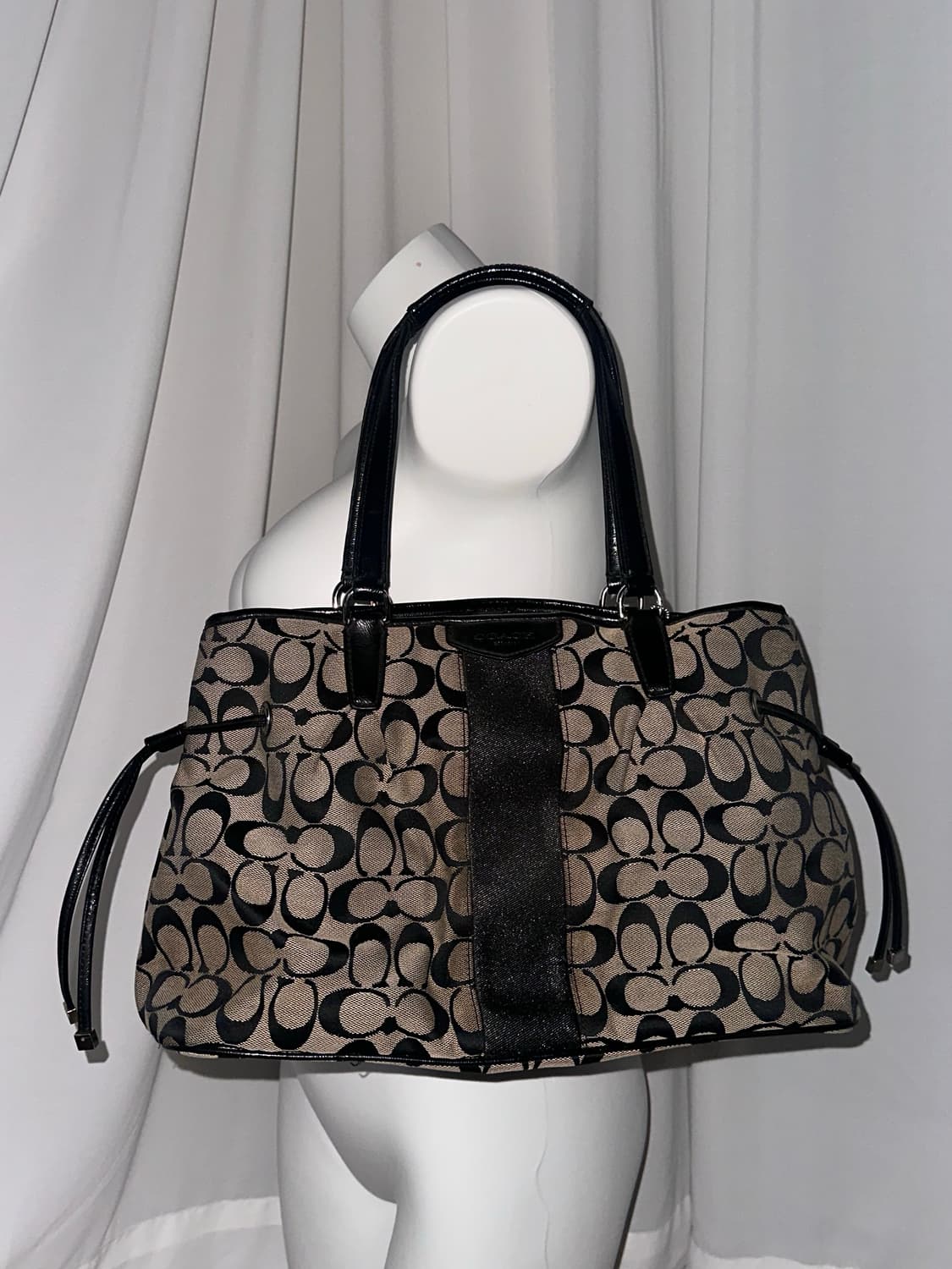 코치 그레이 숄더백 상품이미지9