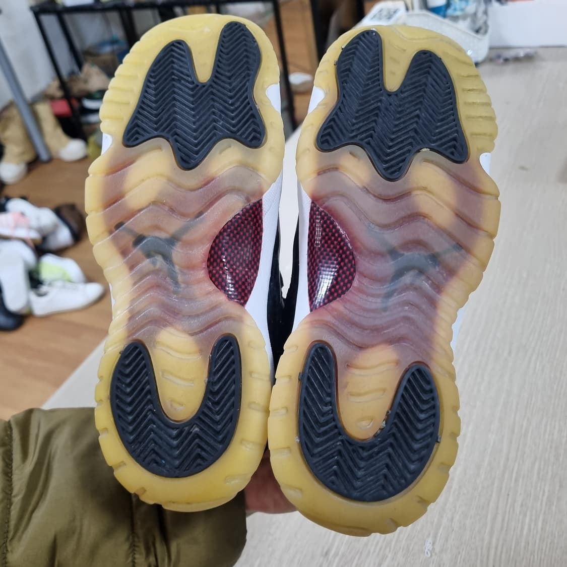 나이키 에어조던11 레트로 농구화240 상품이미지3