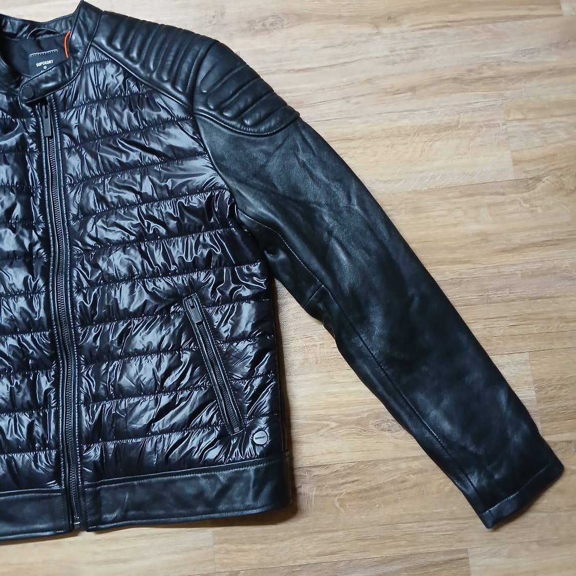택붙은 미사용 SUPERDRY 슈퍼드라이 가죽 퀄팅 바이크 자켓 상품이미지4