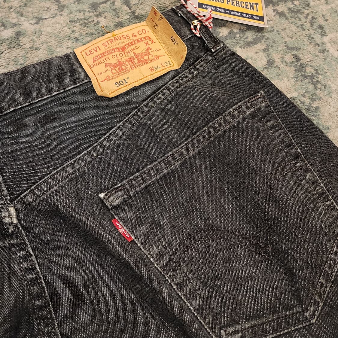 색감이 매력적인 리바이스 501데님 상품이미지6