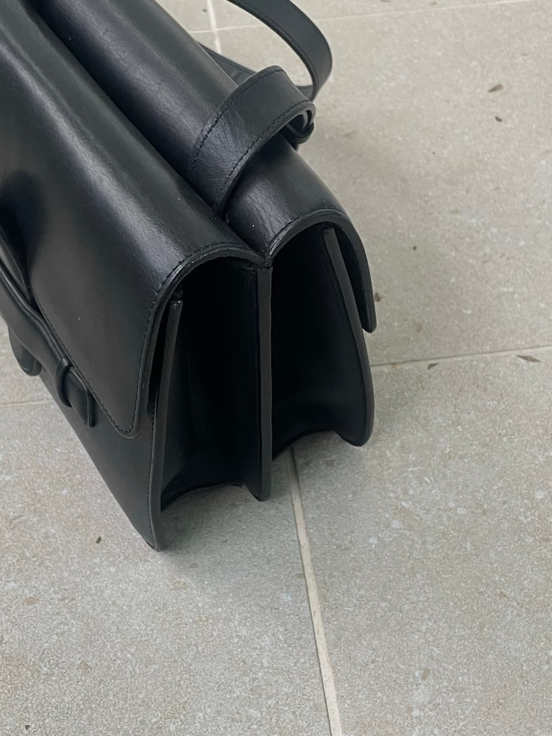 셀린느 (피비 파일로) 시메트리컬 백 검정 미듐 상품이미지3