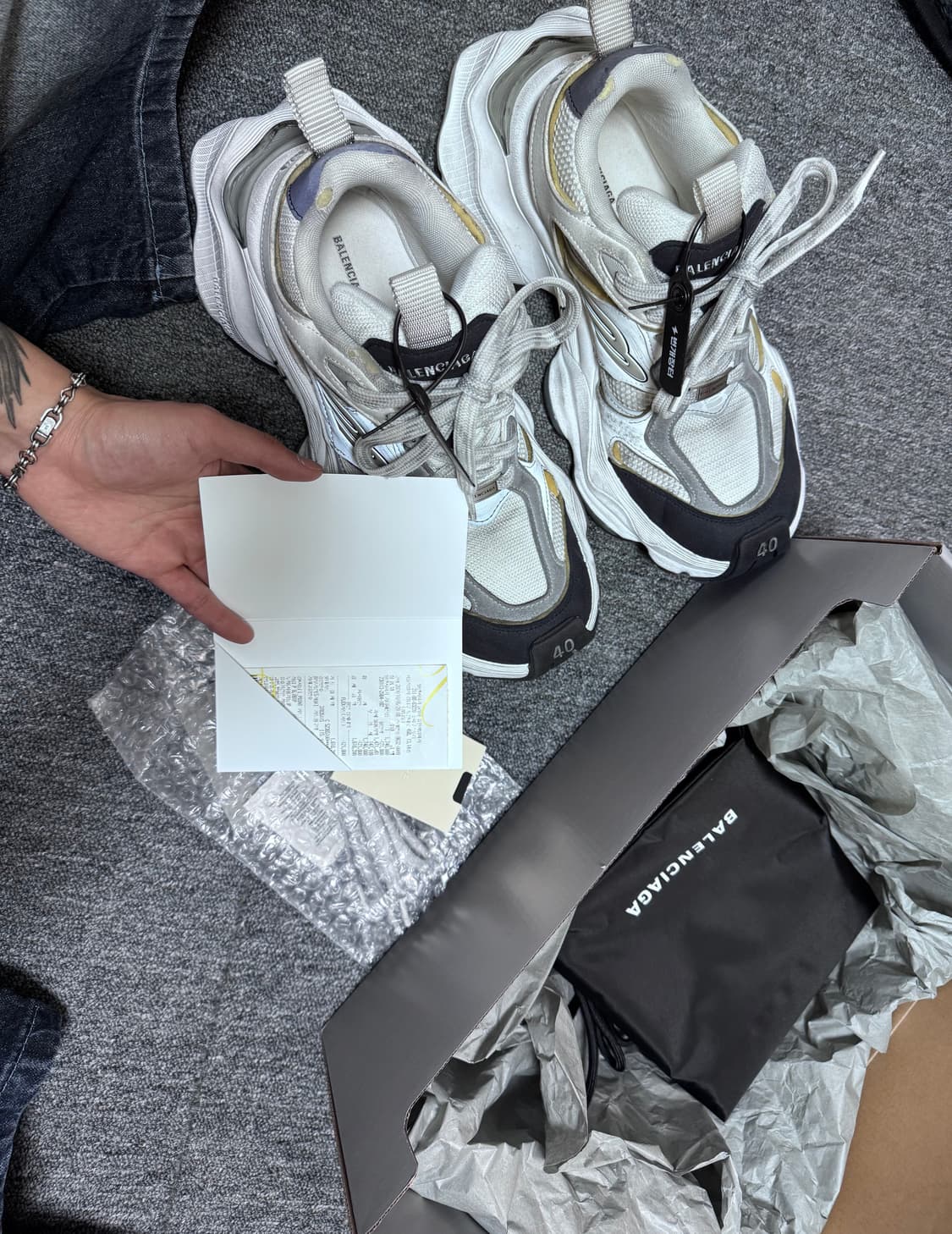 발렌시아가 카고40 상품이미지1