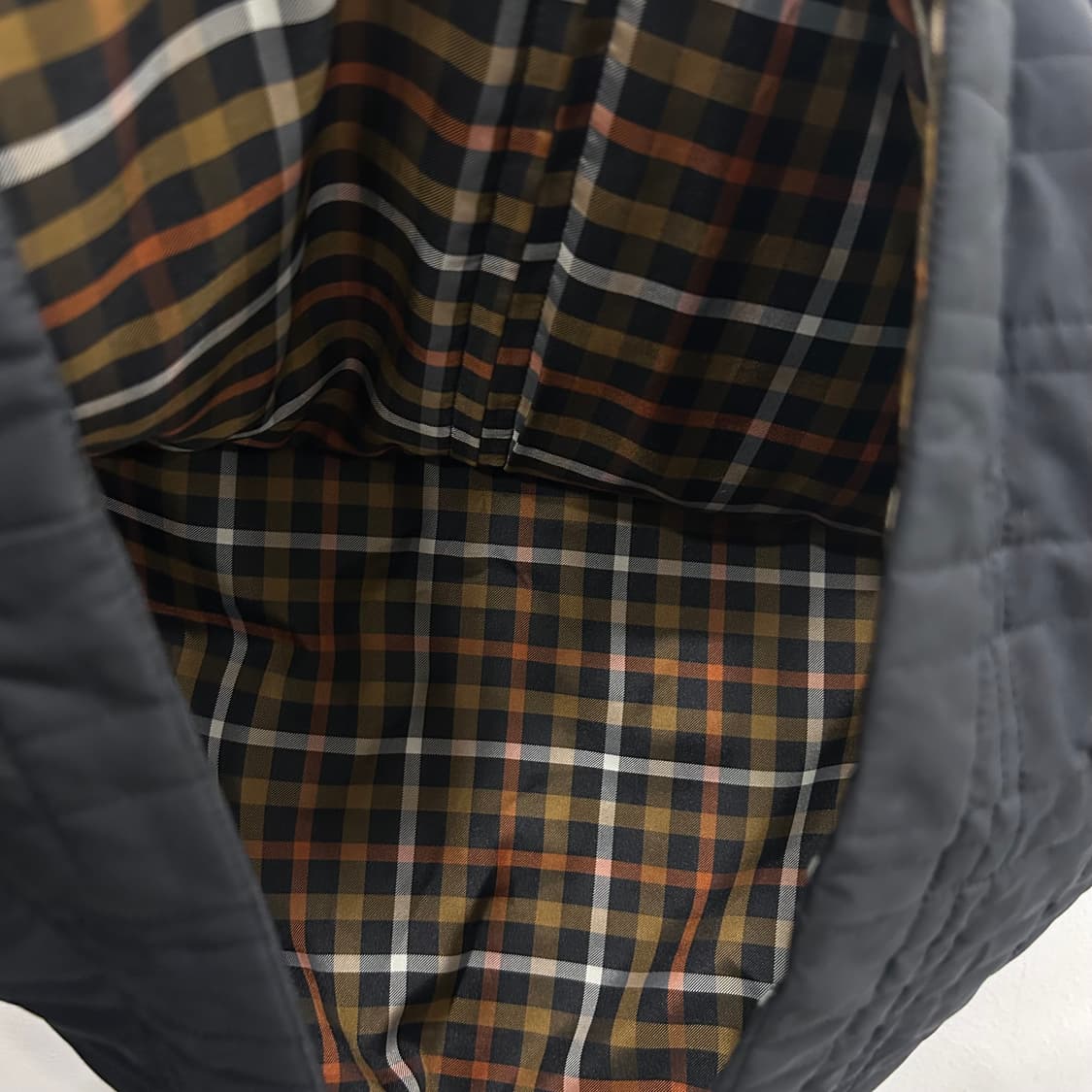 닥스 런던 숄카라 퀼팅 누빔 경량 패딩조끼 상품이미지4