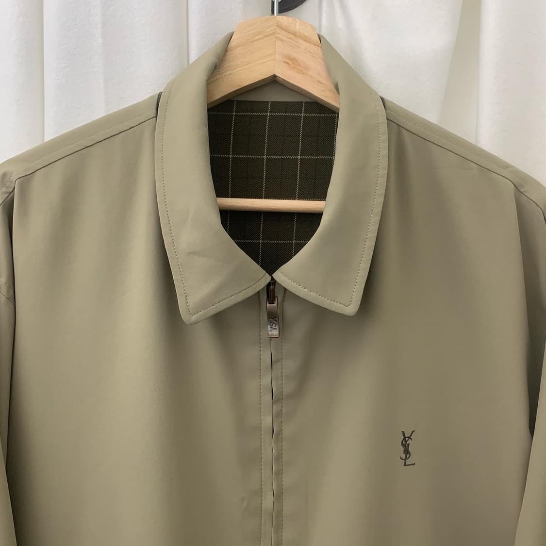 입생로랑 베이지 카키 체크 리버시블 자켓 상품이미지5