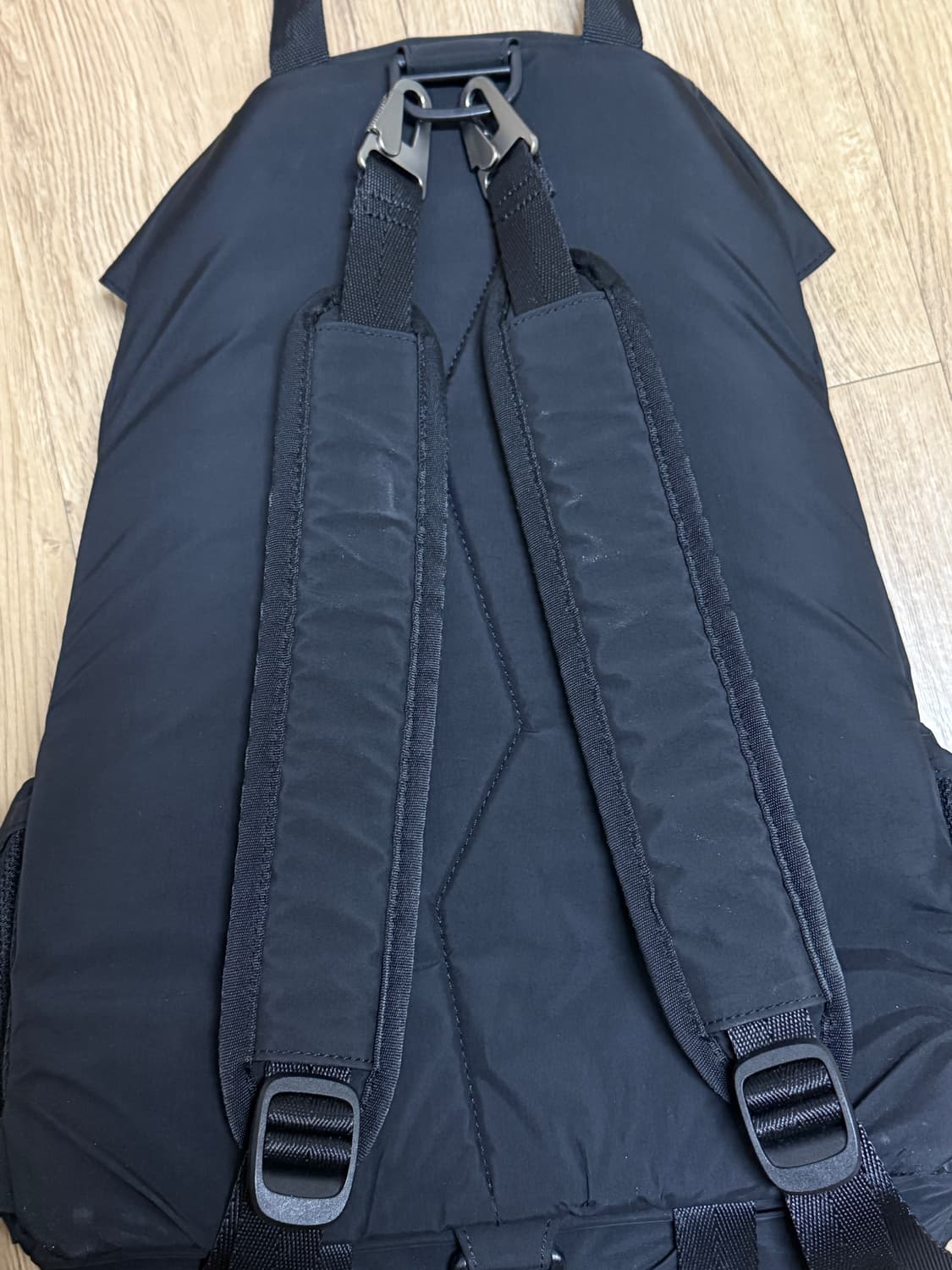 아더에러 바딘 백팩 상품이미지2