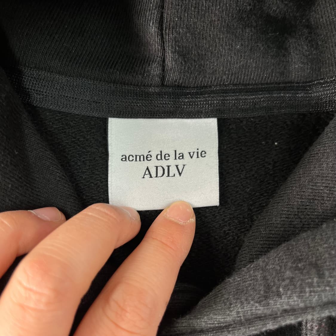 105 아크메드라비 후드티 상품이미지4