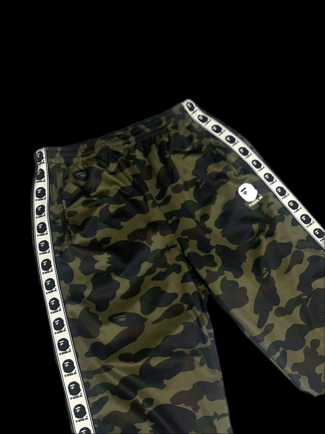 [정품] BAPE 베이프 카모 트랙 팬츠 상품이미지1