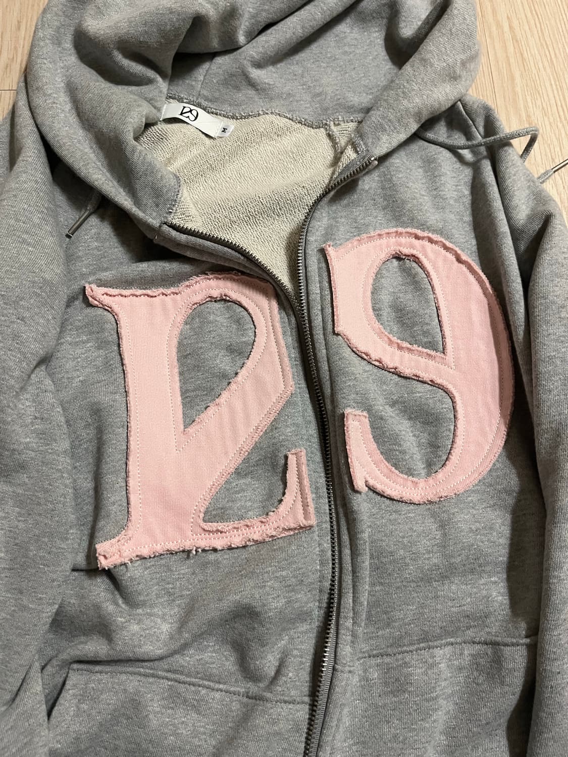 일리고 129 로고 패치 후드 집업 라이트그레이 M 상품이미지2