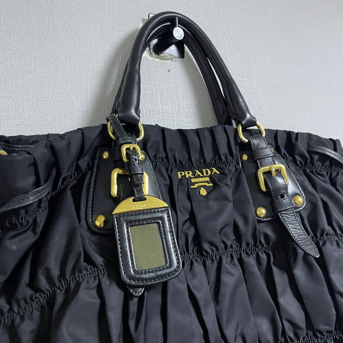 프라다 여성 고프레 모코노 토트백 (크로스 스트랩 분실 상품이미지4