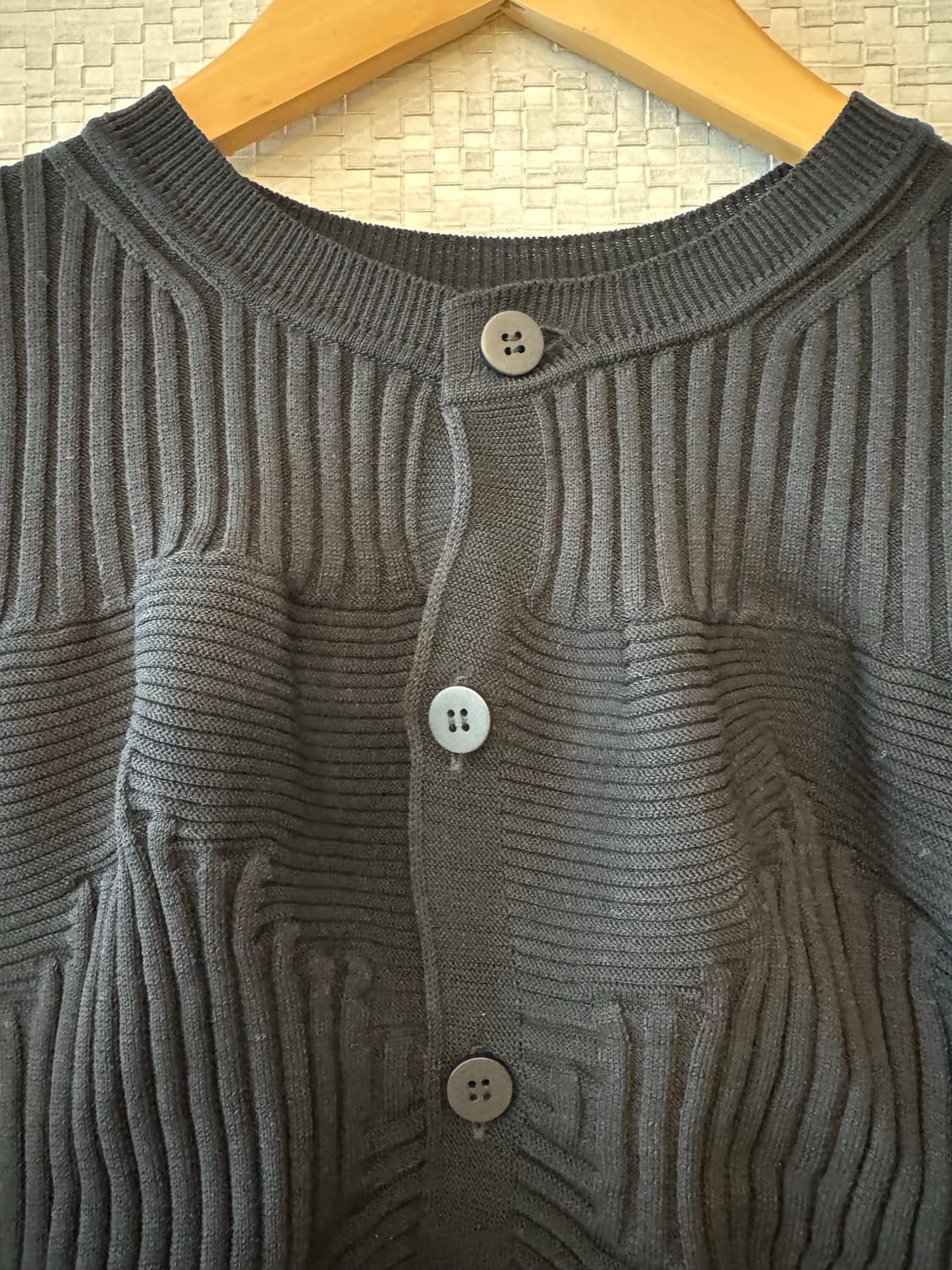 이세이미야케 링키지 가디건 블랙 상품이미지5