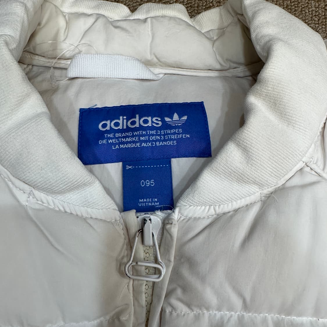 아디다스 슈퍼스타 화이트 다운 패딩 95 상품이미지2