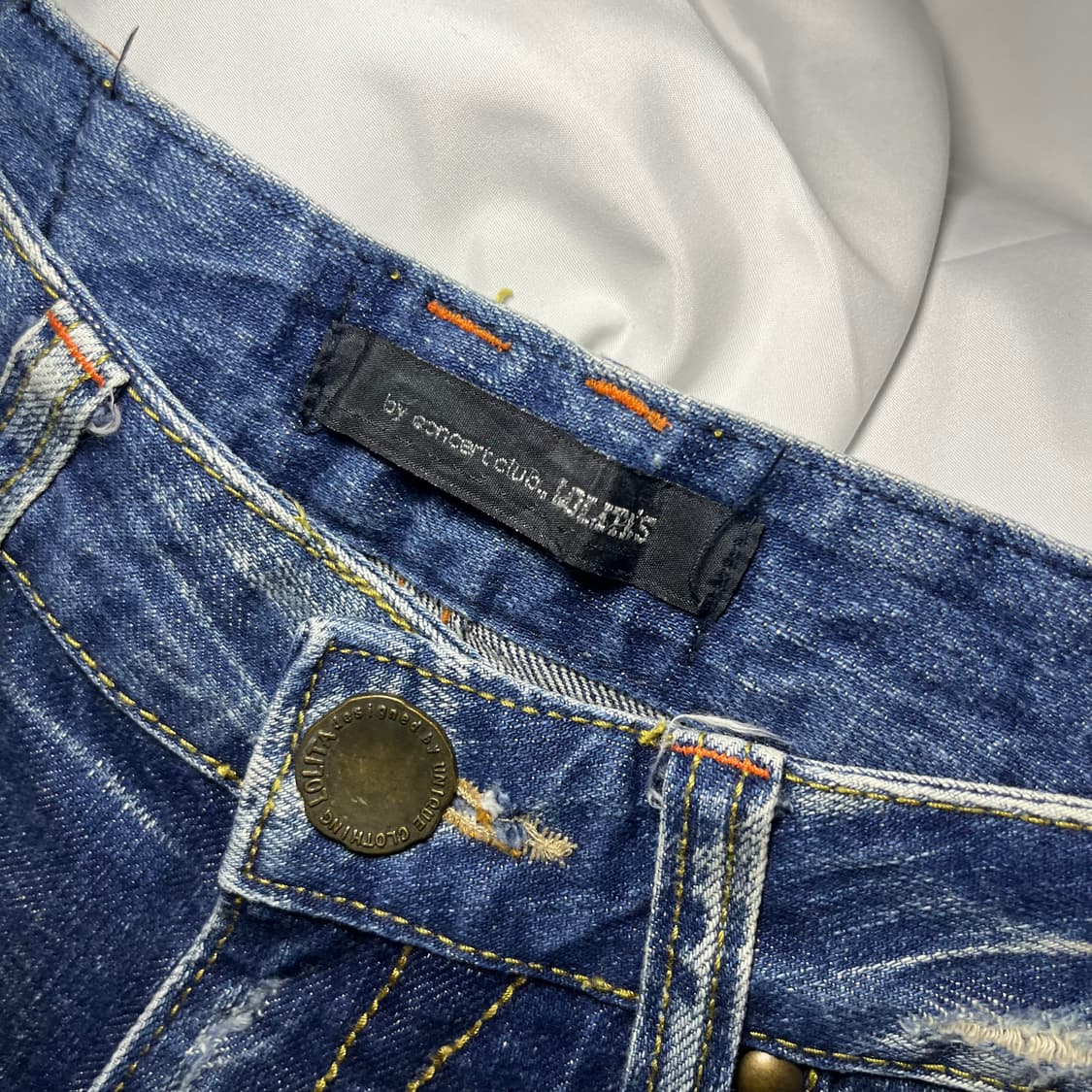 Lolita Jeans . 엠브로이드 부츠컷 워싱진 상품이미지9