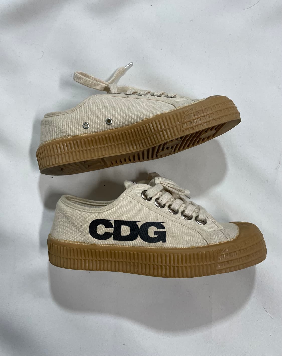 CDG 꼼데가르송 노베스타 스니커즈  상품이미지1