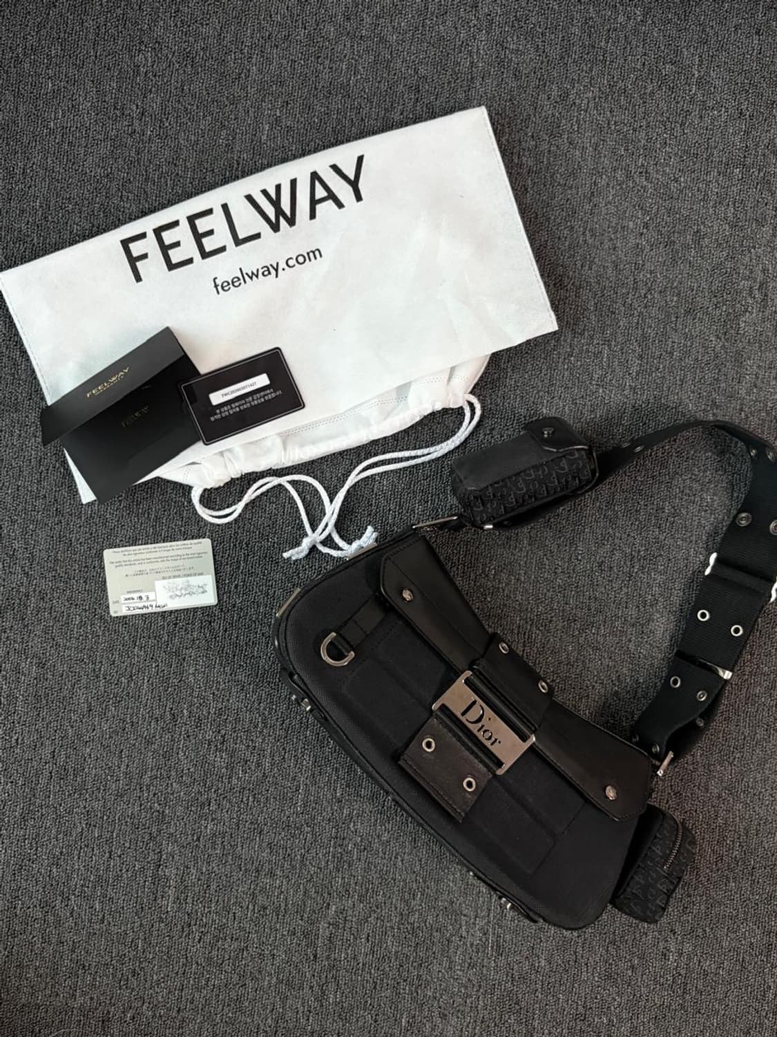 디올 스트리트 시크 콜럼버스 숄더백 상품이미지3