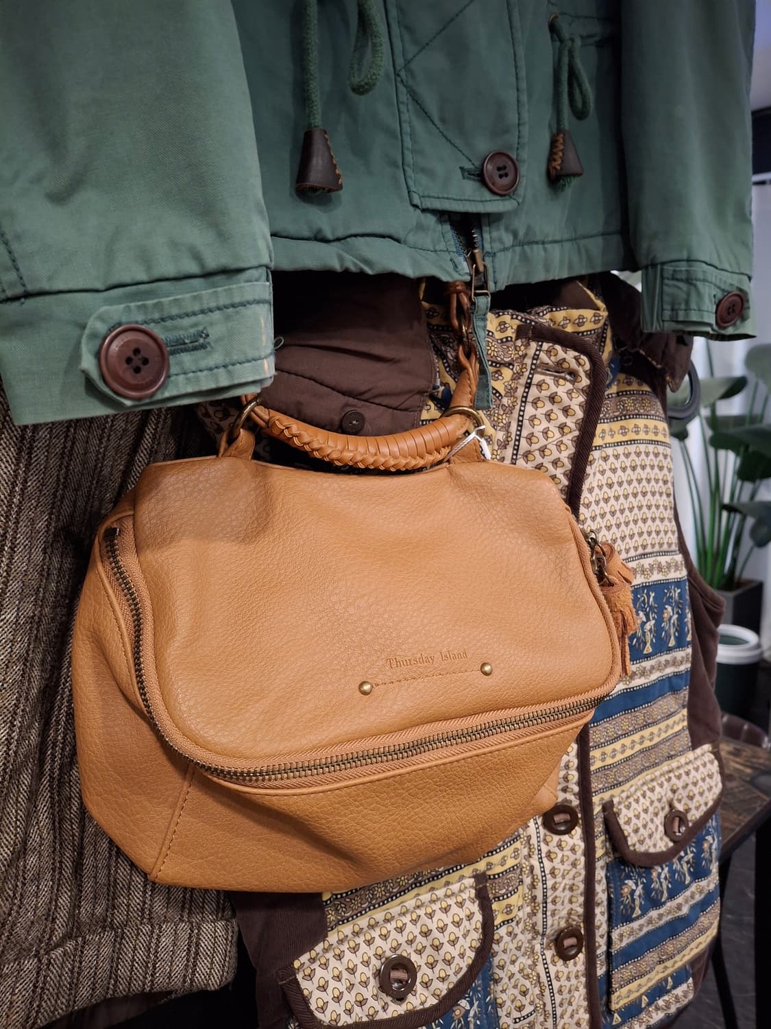 (마지막특가) 써스데이아일랜드 가방 상품이미지1