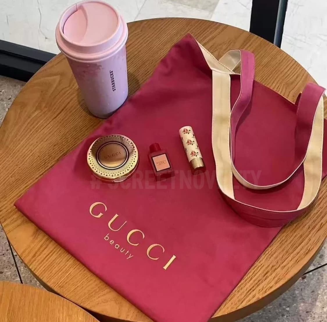 구찌뷰티  핑크&베이지 양면 에코백  상품이미지9