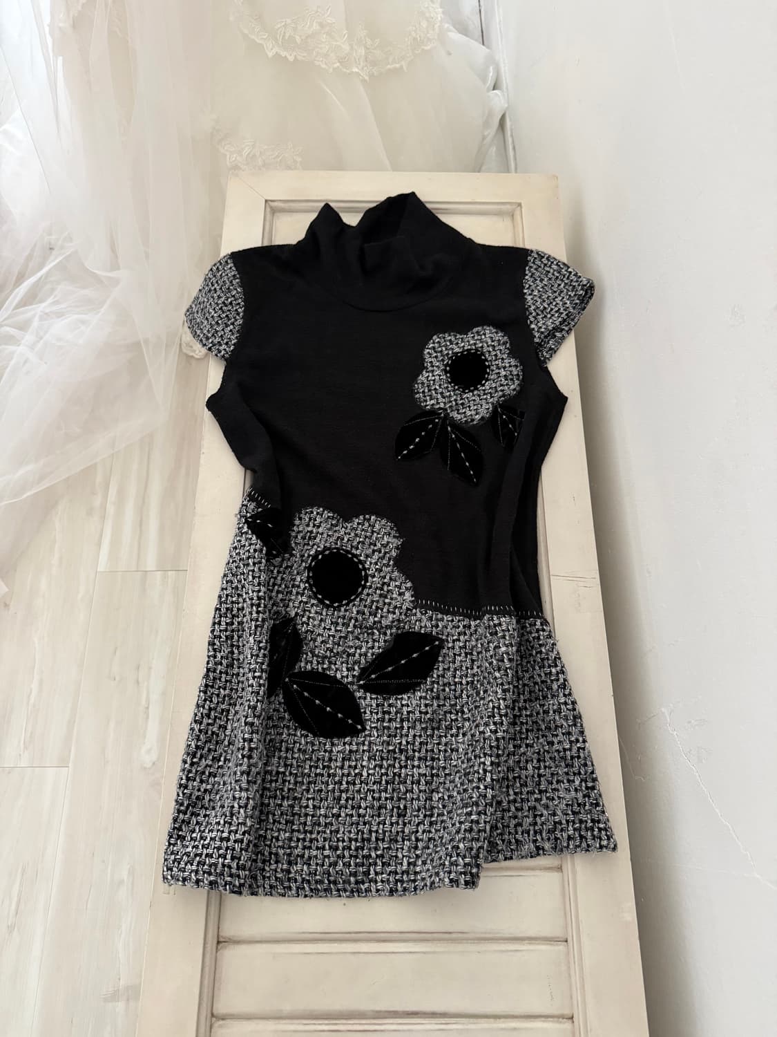 Nerd feminine black flower point dress 상품이미지1