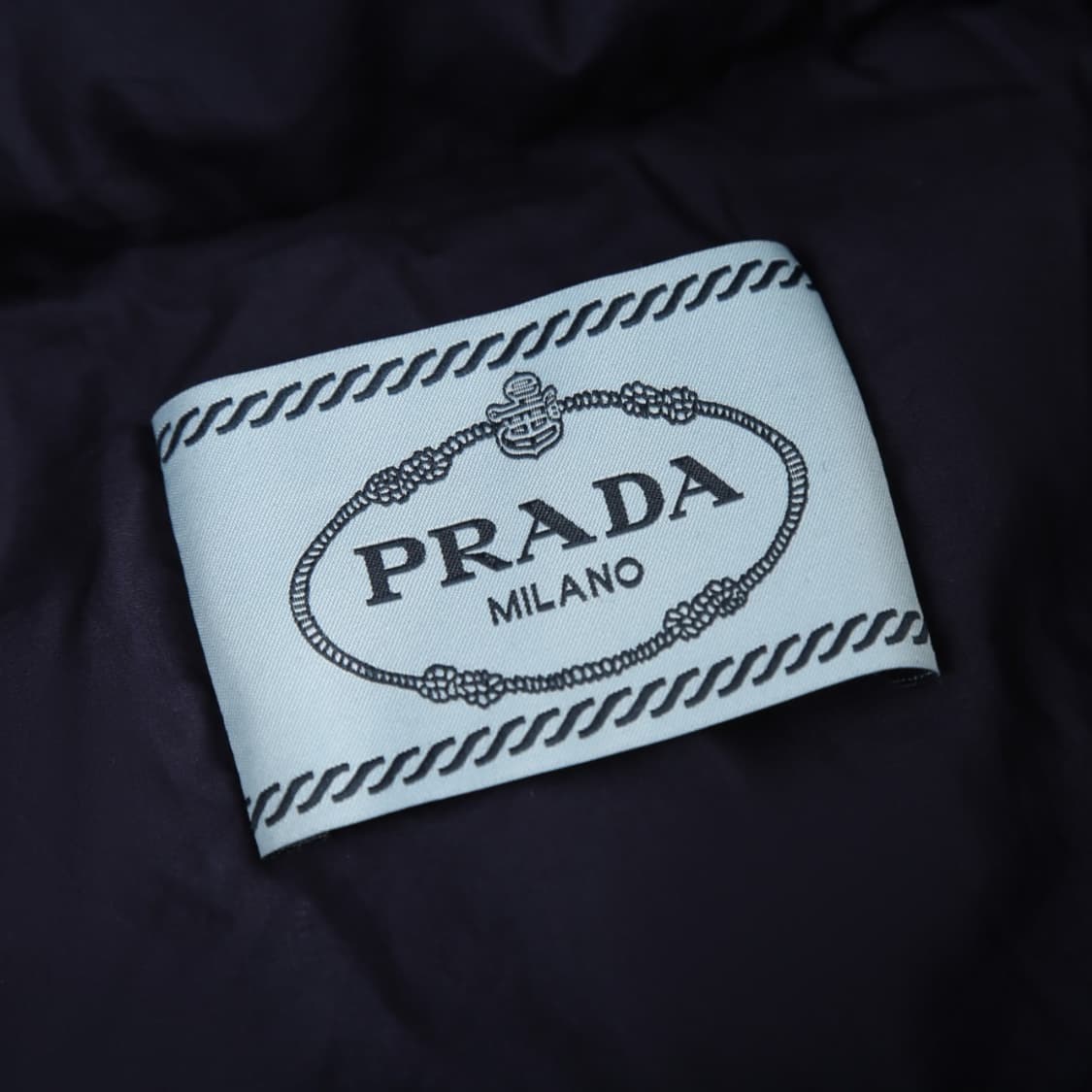 프라다 패딩 상품이미지9