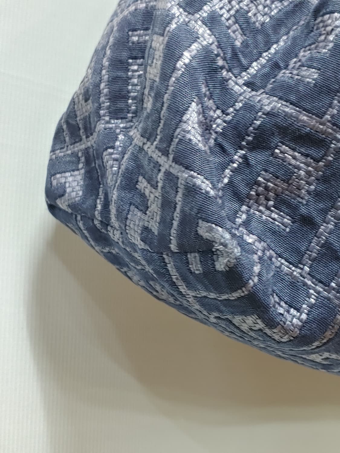 펜디 주카 캔버스 셰프 숄더백 상품이미지7