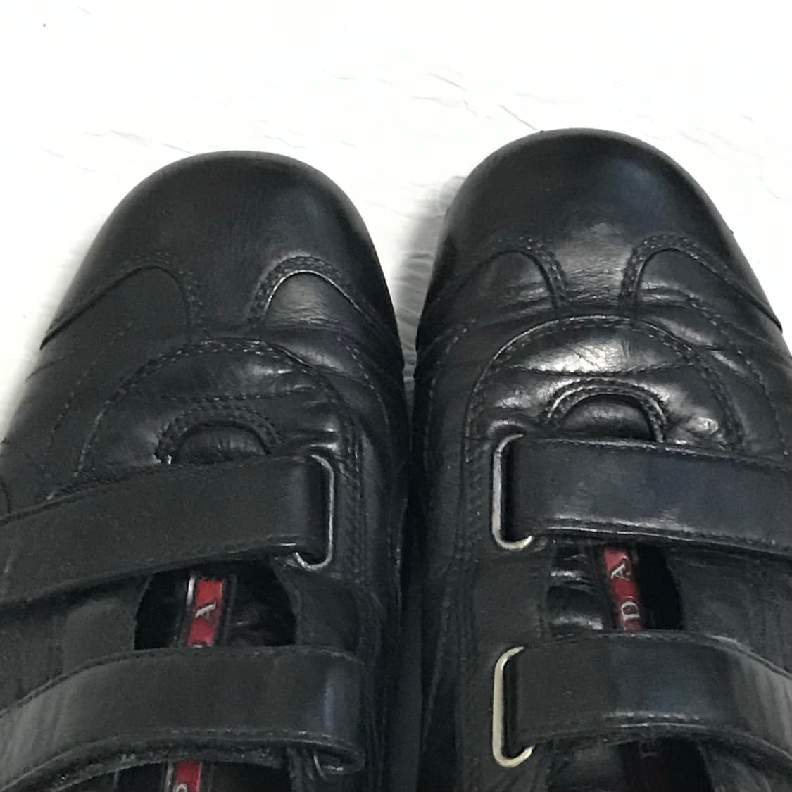 택포•빈티지 프라다 스포츠 레더 벨크로 스니커즈 250 상품이미지7