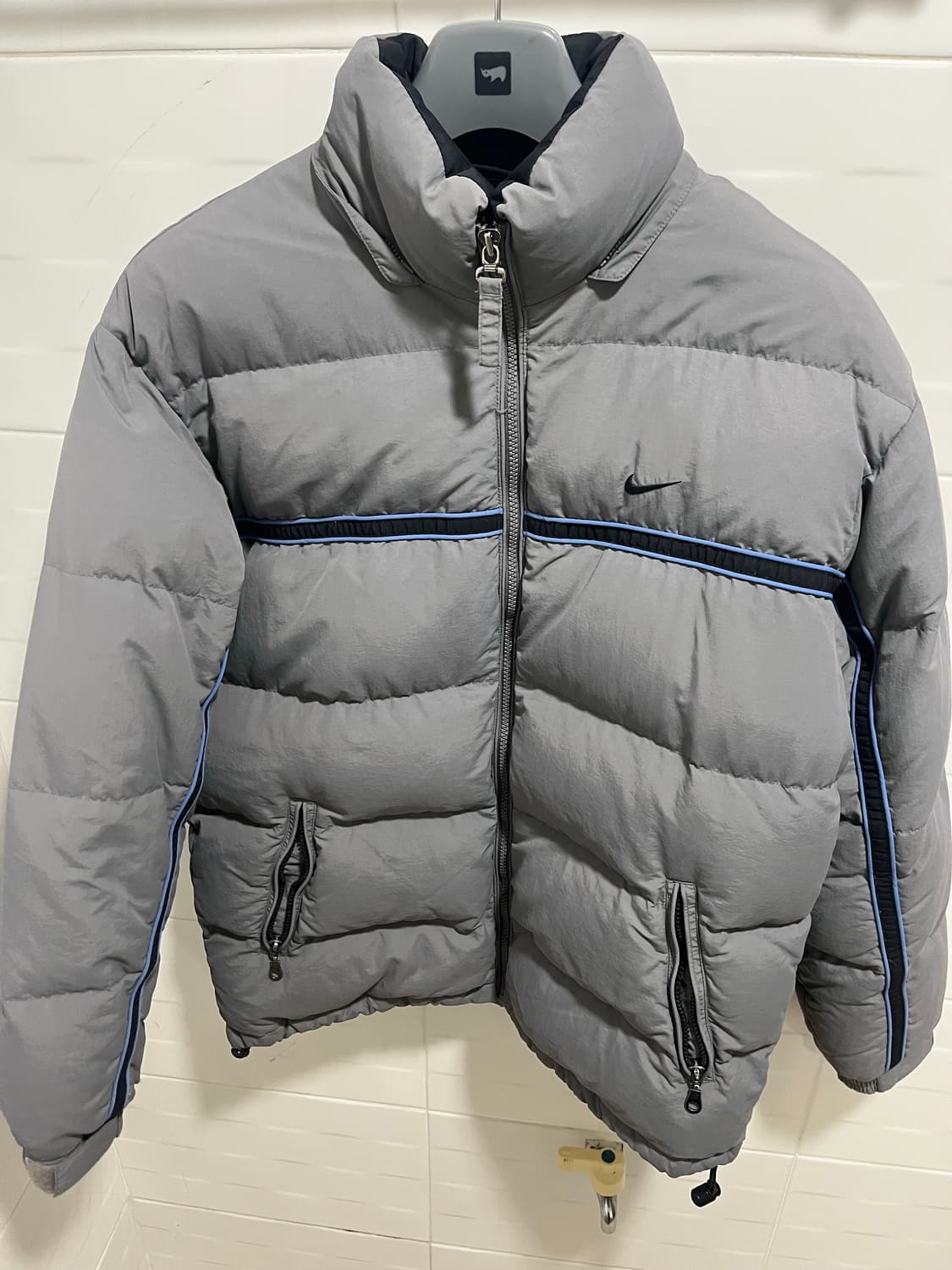 나이키 올드스쿨 다운패딩 상품이미지1