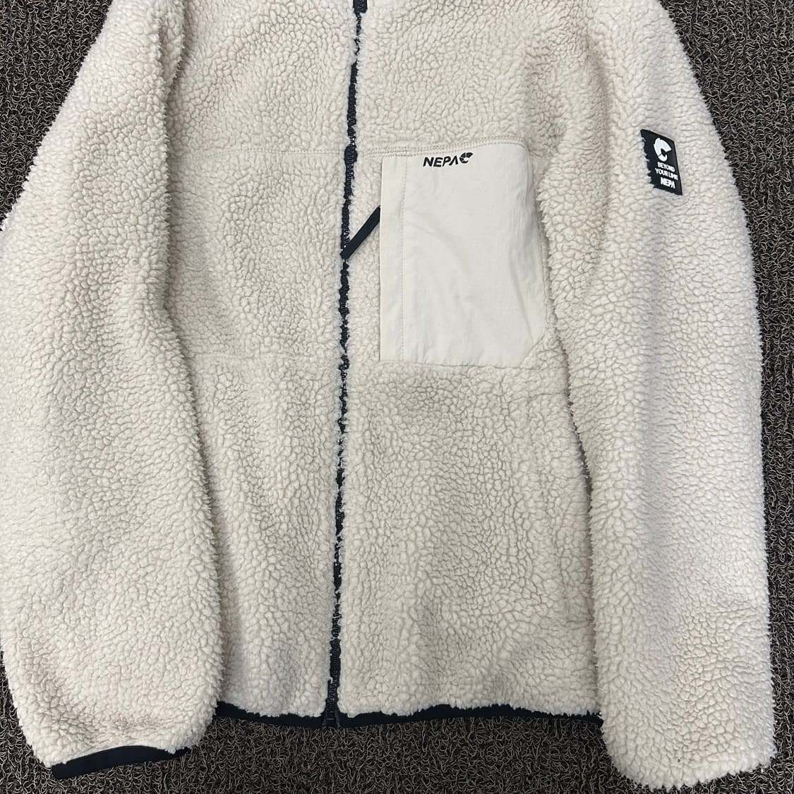 NEPA 네파 뽀글이 털 자켓 아이보리 95사이즈 상품이미지3