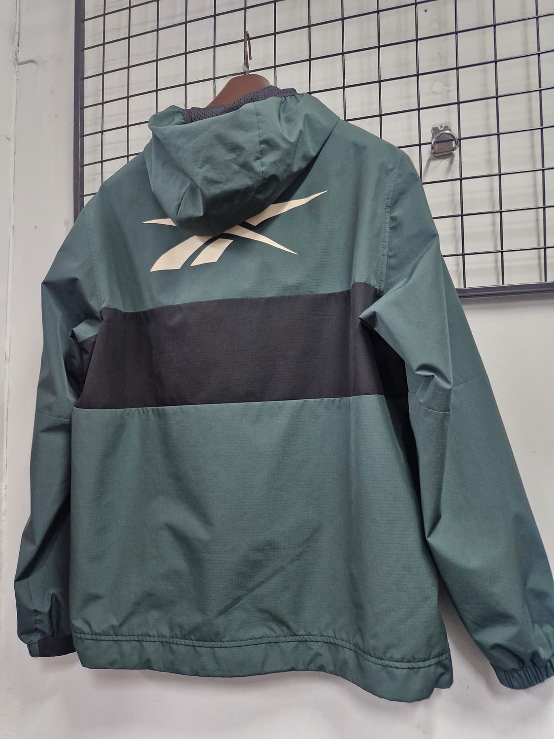 100L 리복 후드 아노락 자켓. 상품이미지8