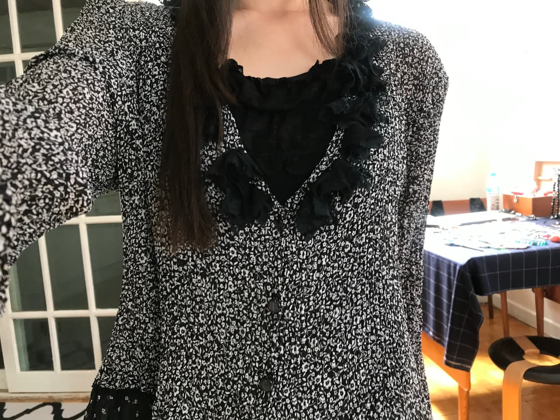 vintage pattern pleats blouse 상품이미지3