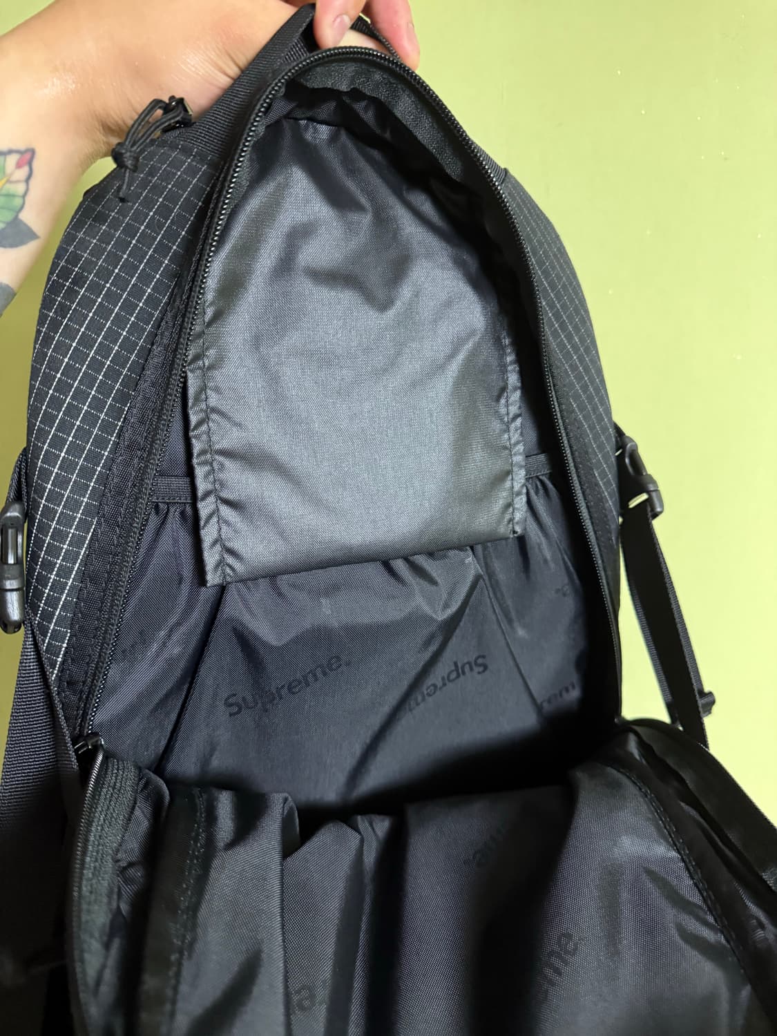 슈프림 백팩 블랙 (Supreme Backpack Black -24SS) 상품이미지3
