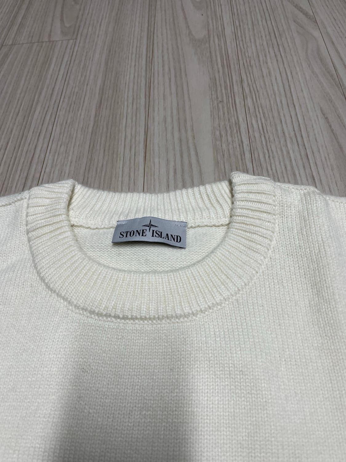 [새상품] 스톤아일랜드 램스울 리브 라운드 니트  상품이미지3