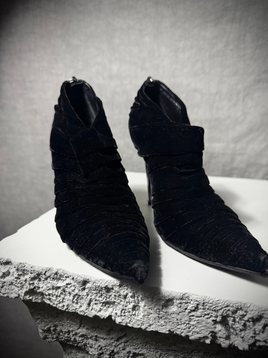 TOM FORD AW11 Ruched Velvet Ankle Boots  상품이미지9