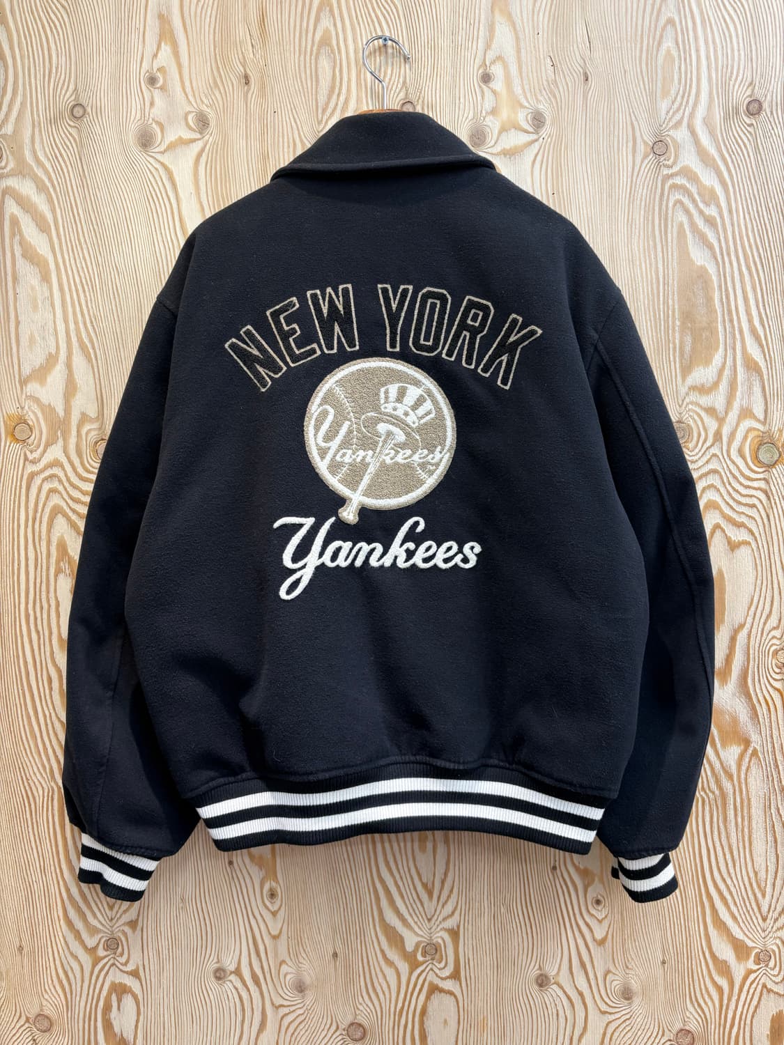 뉴에라 뉴욕 양키스 울 붐버점퍼 상품이미지2
