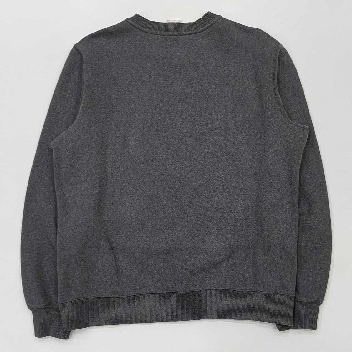 나이키 스우시 맨투맨 다크그레이 상품이미지3