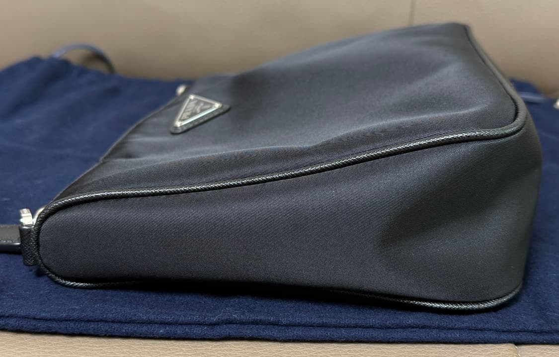 프라다 나일론 사피아노 테수토 숄더백 블랙 상품이미지7