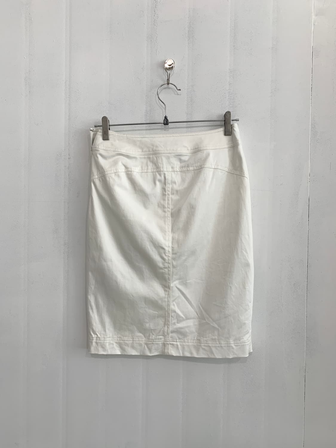 White Front Button Midi Skirt 상품이미지9