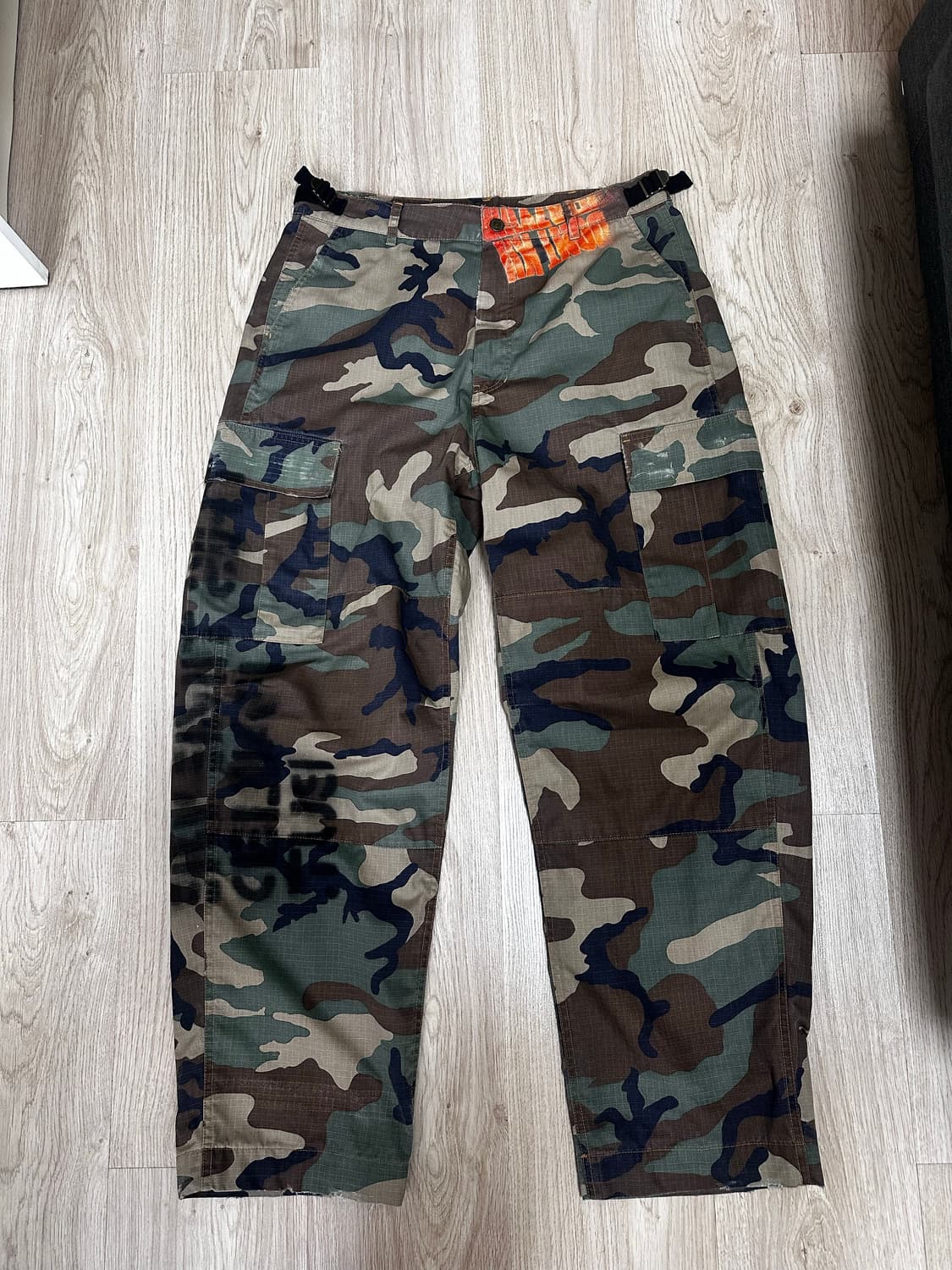 게더레이지 믹스 프린티드 카모플라주 카고 팬츠 상품이미지1