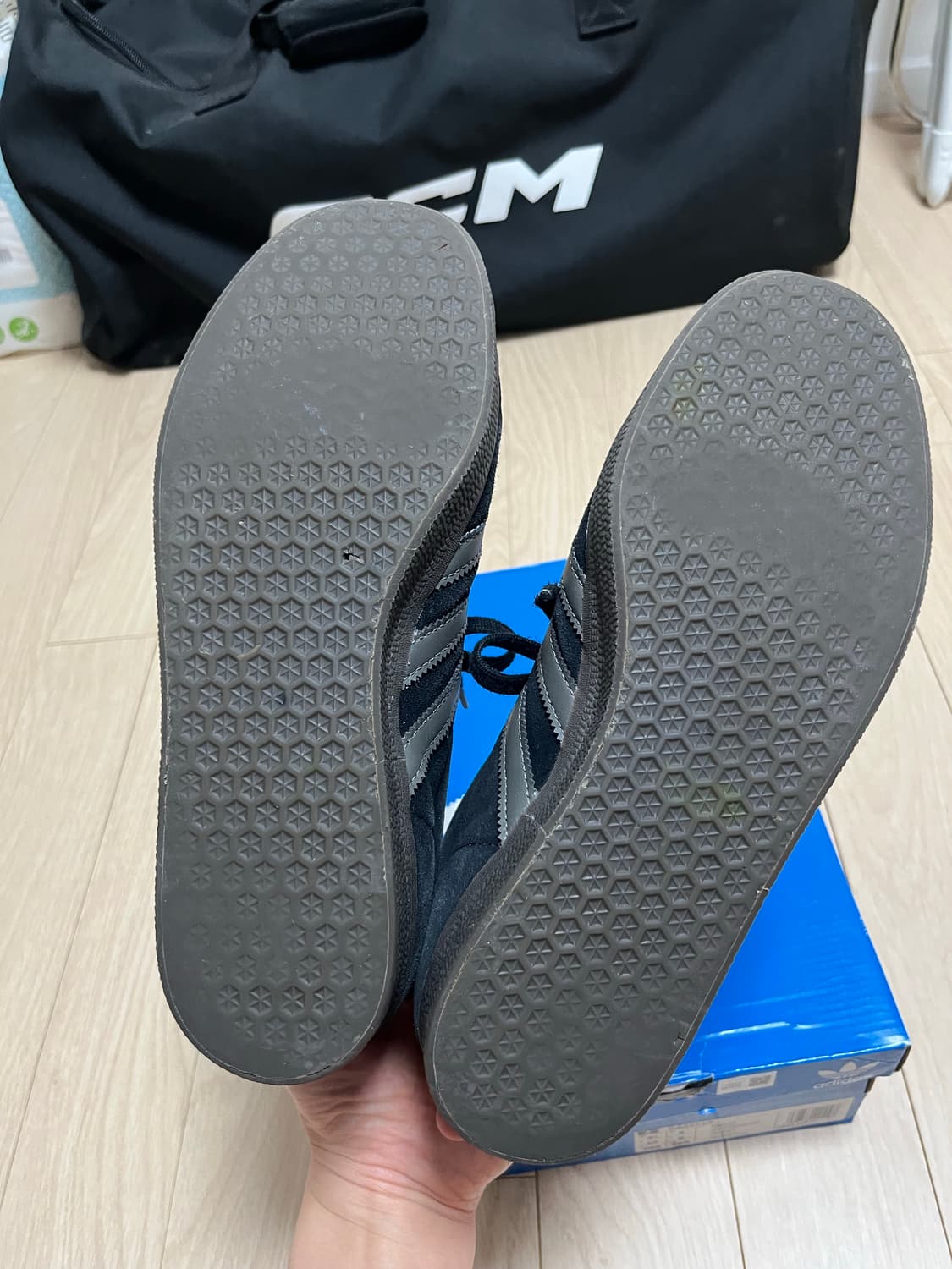 아디다스 가젤 블랙 메탈릭 검 265 상품이미지7
