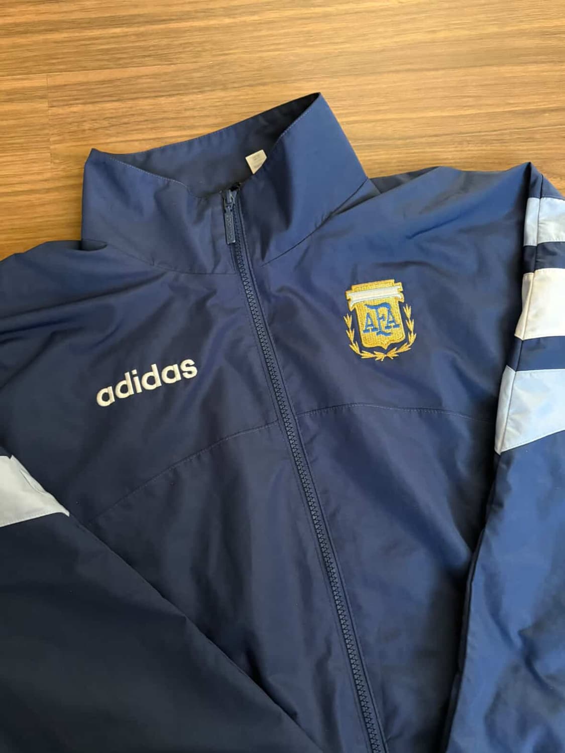 아디다스 아르헨티나 바람막이 상품이미지1