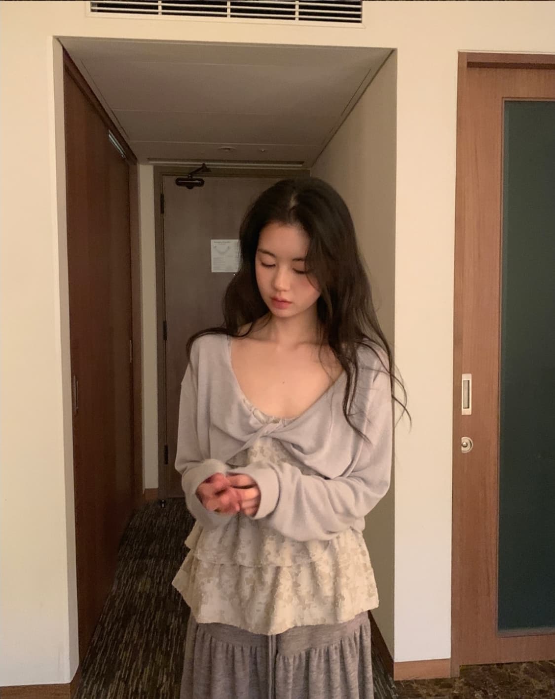 [새상품] 데일리마켓 캉캉 슬리브리스 블라우스 상품이미지2