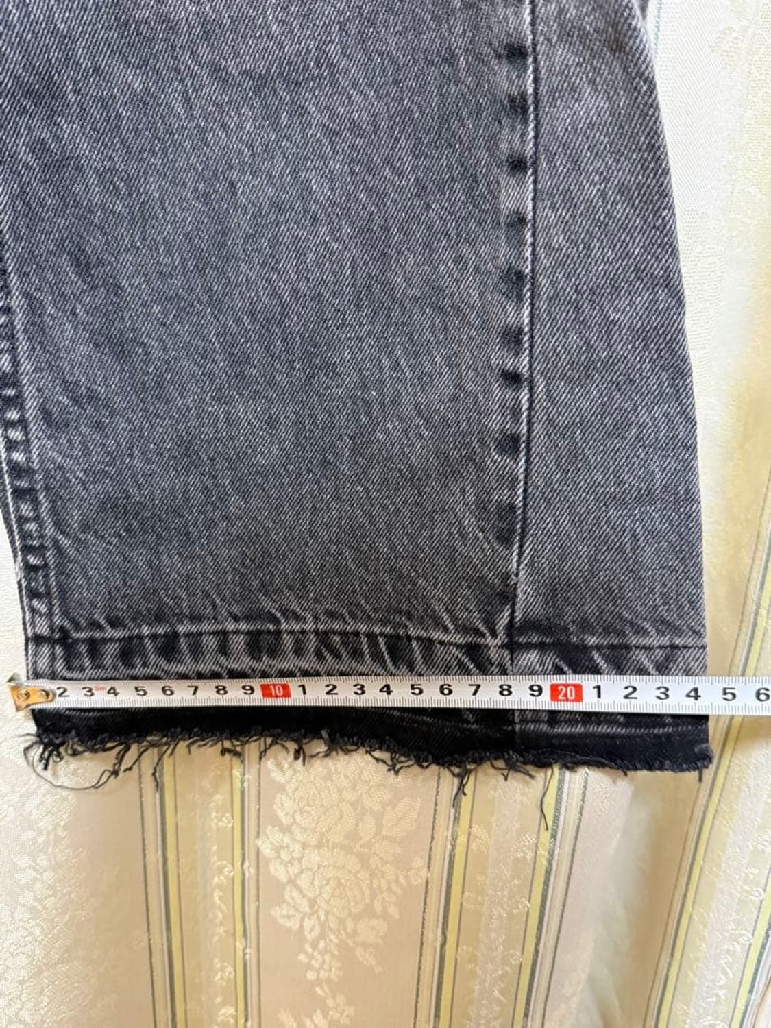 ZARA 디스트로이드 플레어핏 생로랑맛 상품이미지2