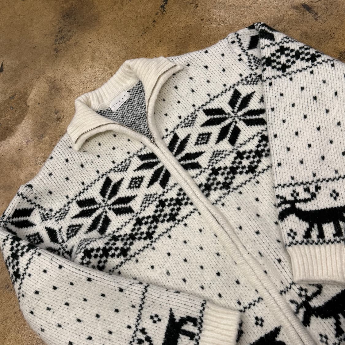 코위찬 모리 니트 집업 상품이미지1