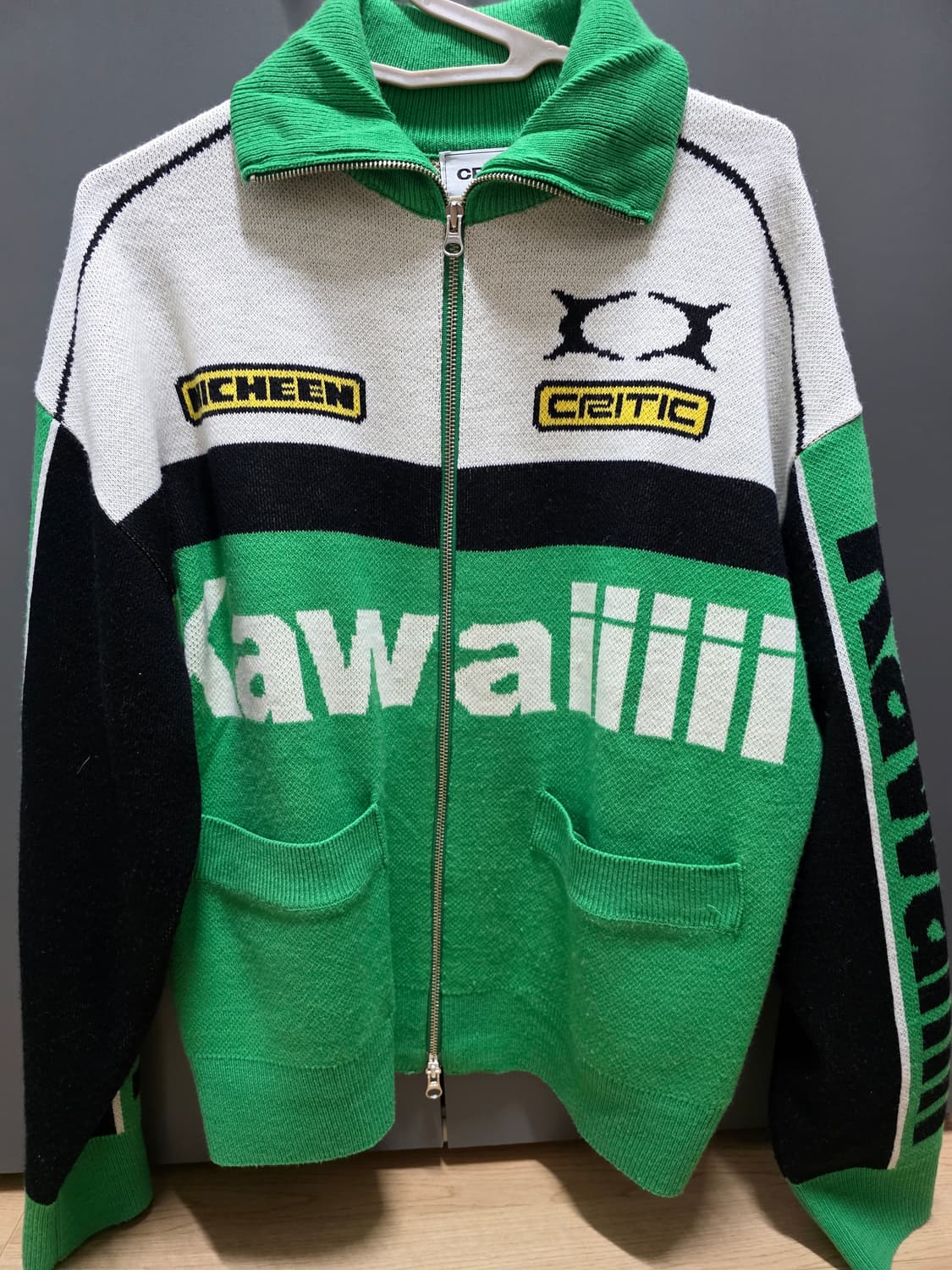 크리틱 레이싱 니트집업 상품이미지2