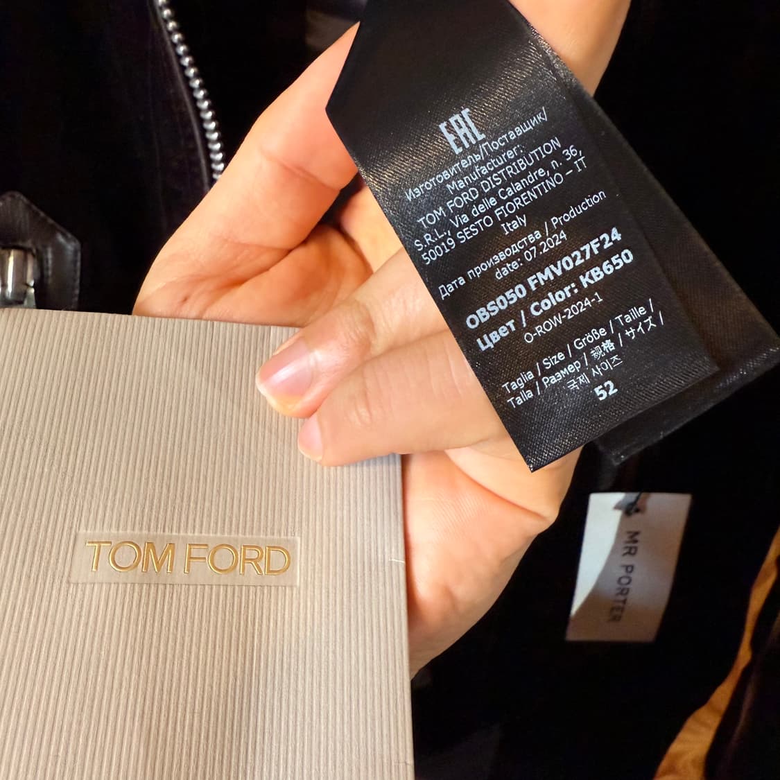 새상품) 톰포드 2024 f/w 시퀸 벨벳 카프레더 보머 자켓 상품이미지7