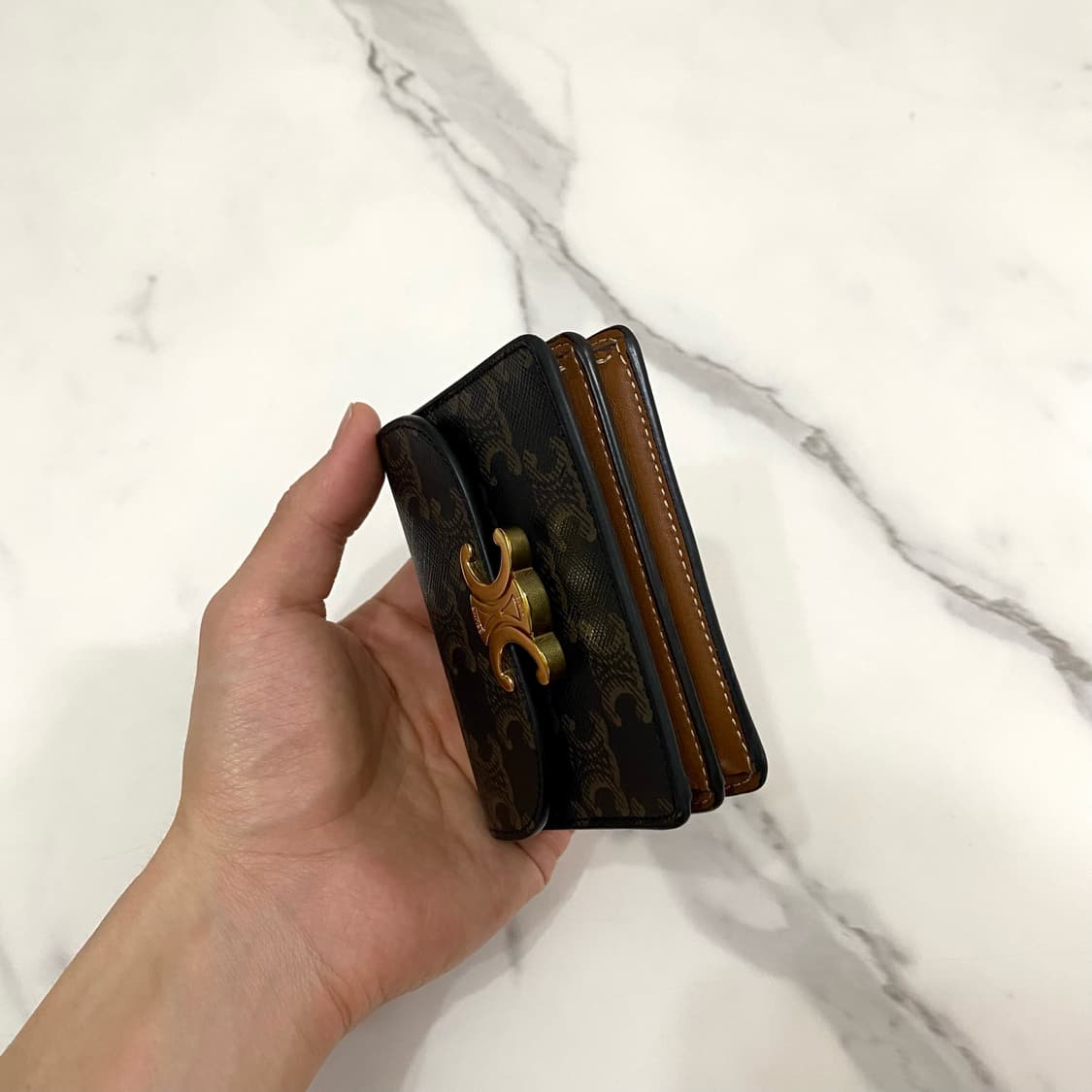 셀린느 트리옹프 캔버스 비즈니스 카드지갑 여성 반지갑 명함지갑 탄 상품이미지7