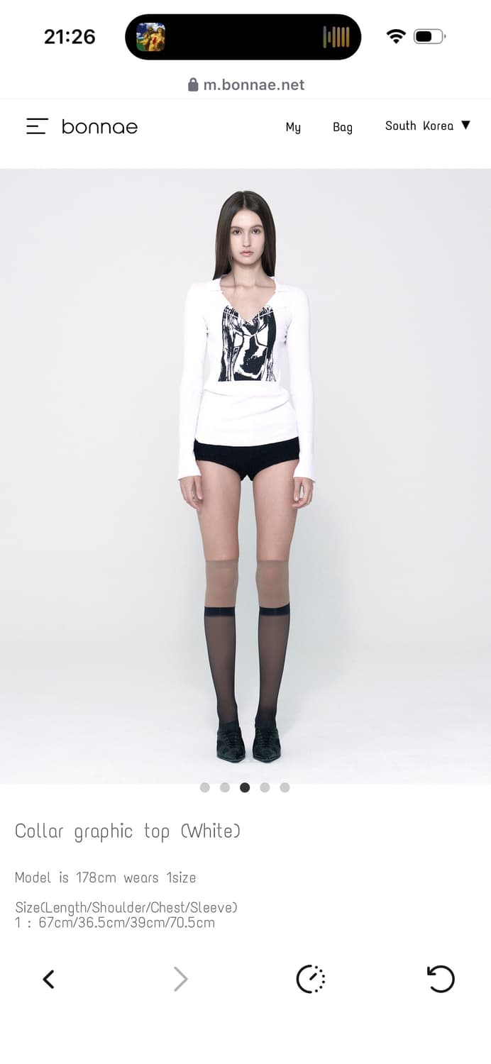 본네 Bonnae 카라 그래픽 탑 화이트 상품이미지2