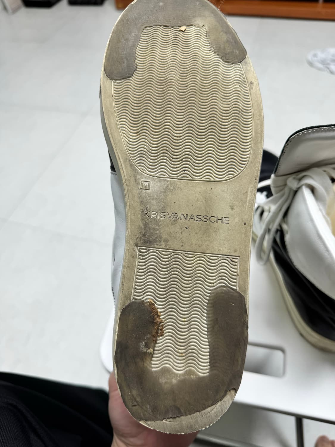 크리스반아쉐 끈칭칭 스니커즈 43 상품이미지6