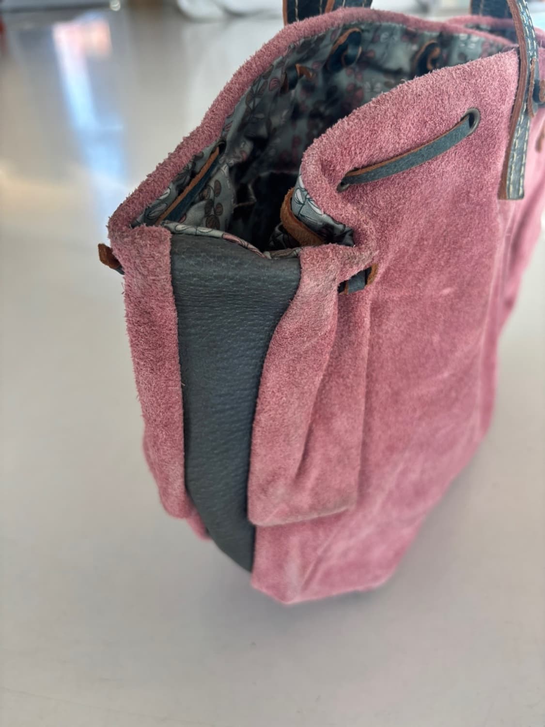 Lapaz Angel Suede Bag 상품이미지5