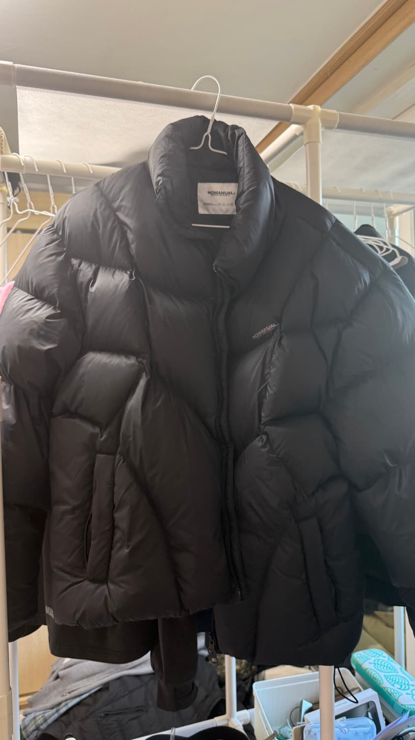 노매뉴얼 패딩 팝니다 상품이미지2