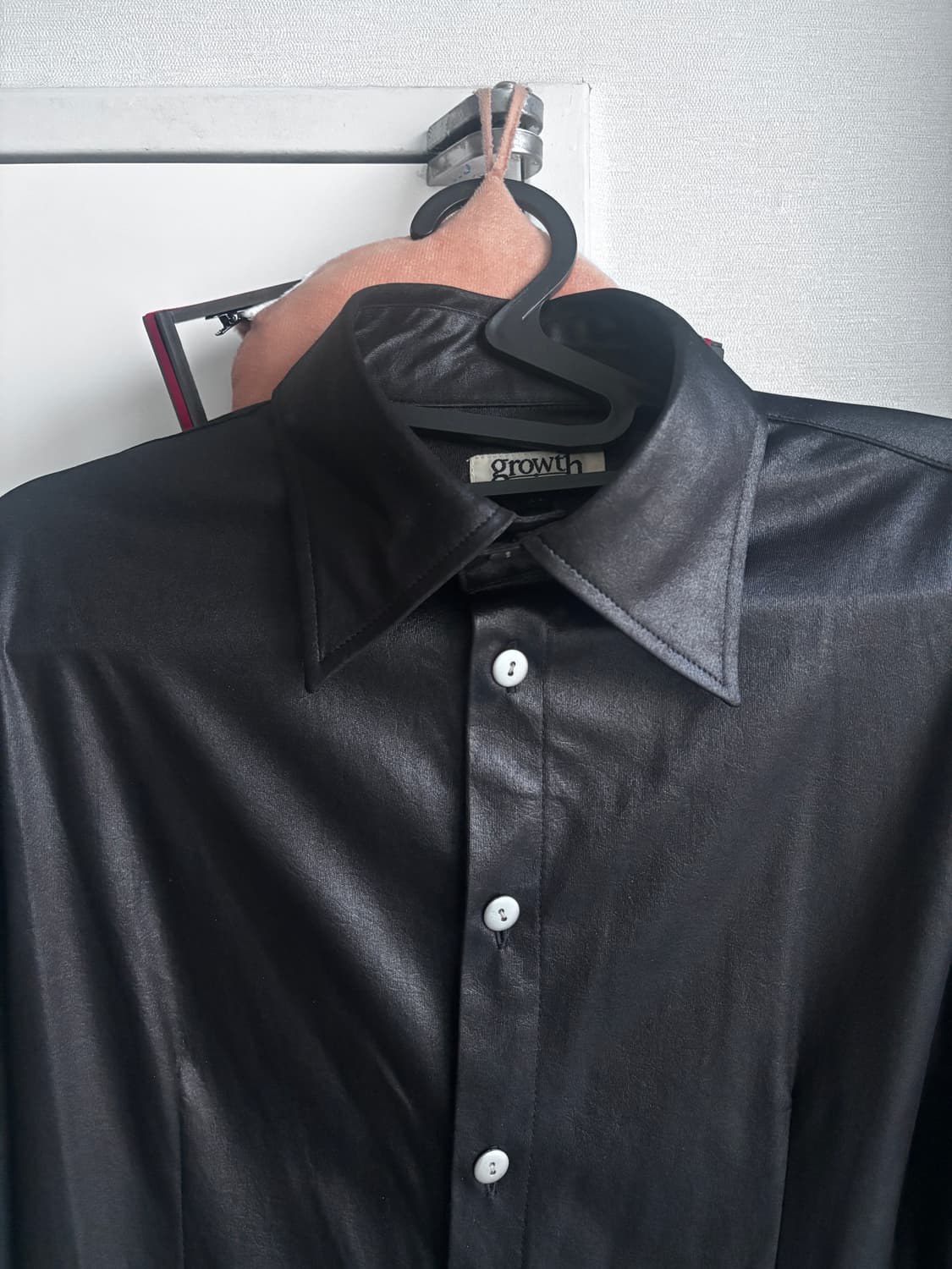 Growth 블랙 글로시 셔츠 상품이미지3