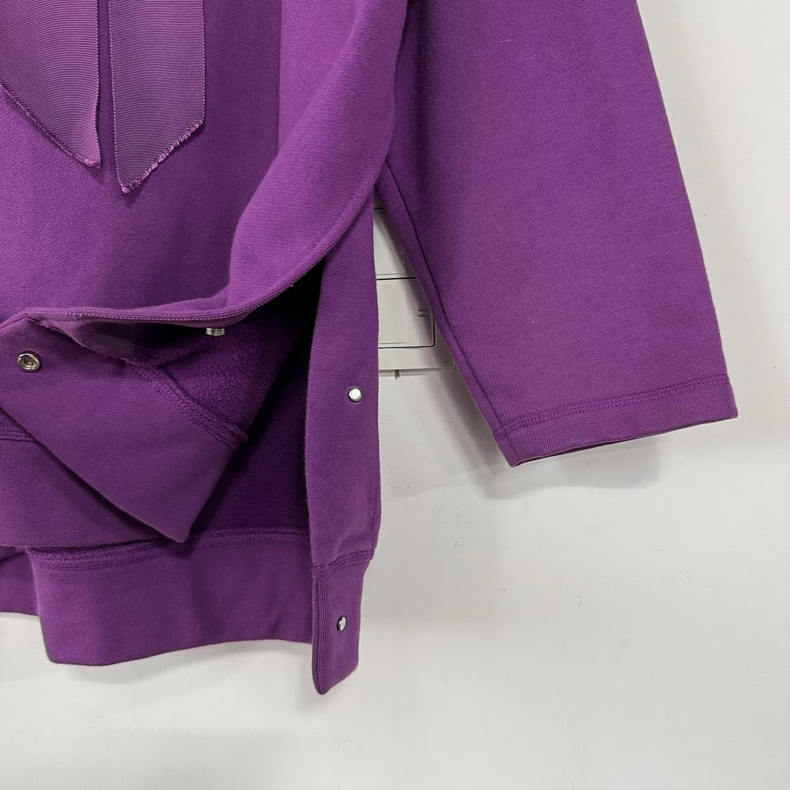 랑방컬렉션 리본 스트랩 기모 후디 상품이미지3